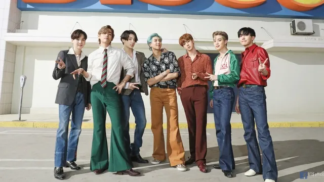 bts-v-jungkook-and-others-dance-to-shah-rukh-khan-song-gumshuda-army-cant-keep-calm-viral-video